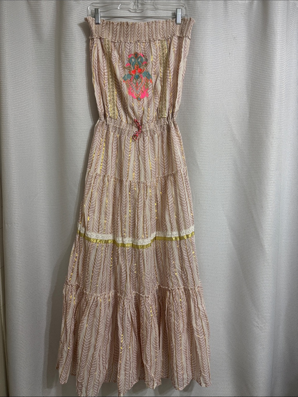 NWOT Venus Bohemian strapless summer casual maxi dress. Size L